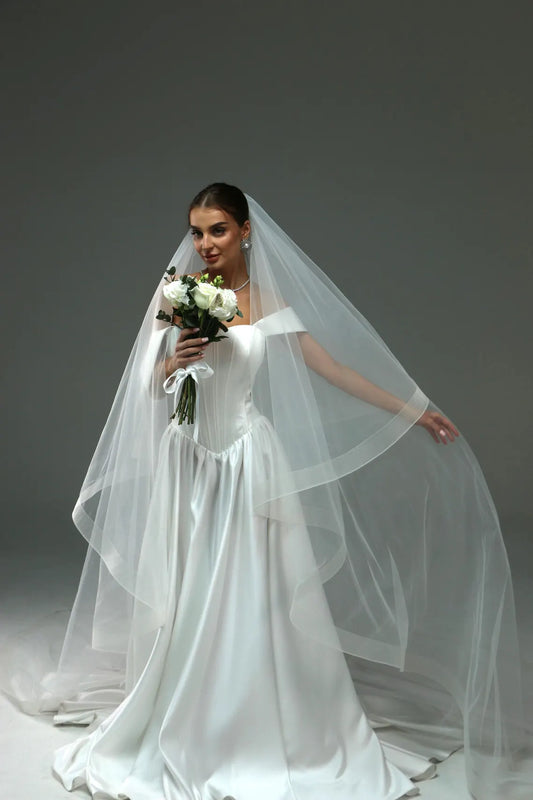 Soft Crinoline Edge Veil with Blusher
