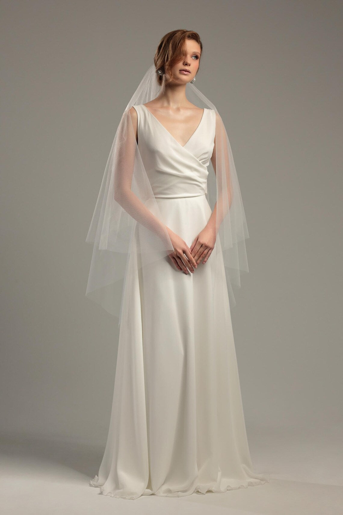 Two-Tier Simple Tulle Veil with Blusher