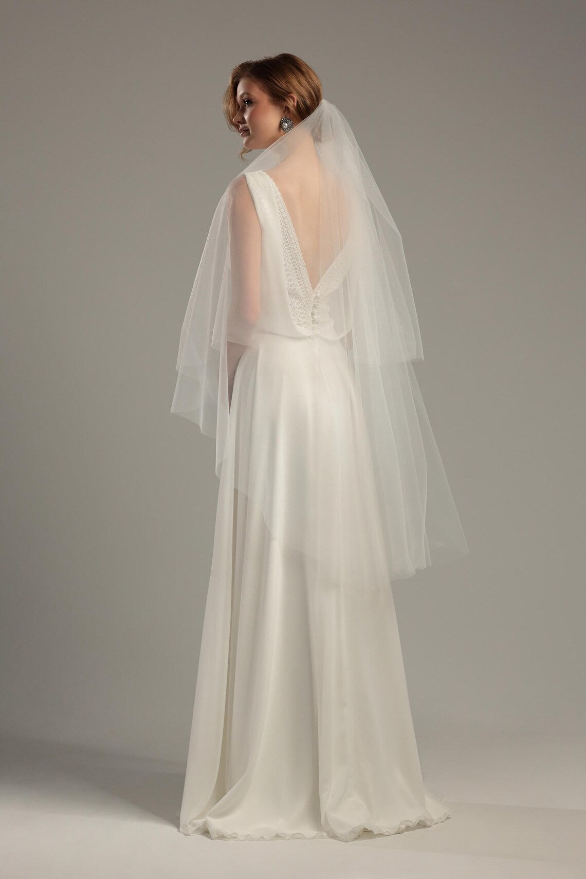 Two-Tier Simple Tulle Veil with Blusher