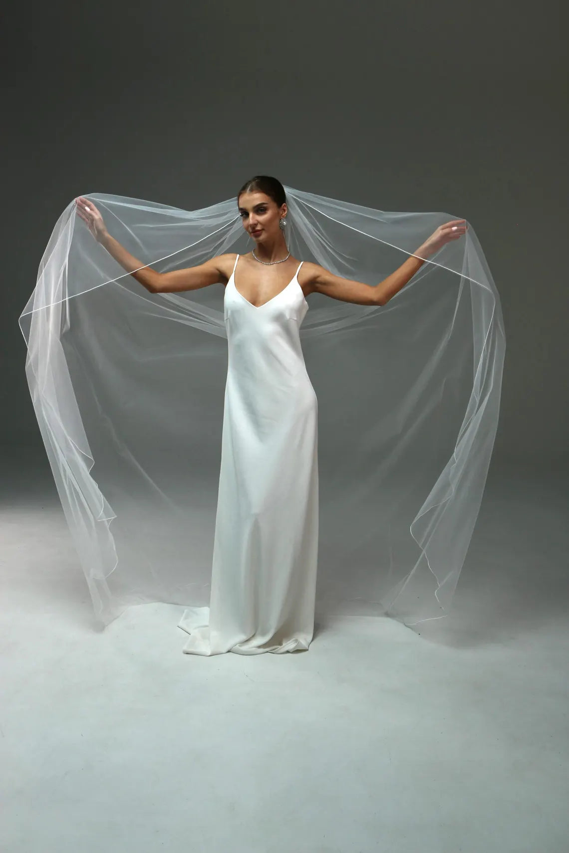 Soft Veil with Pencil Edging