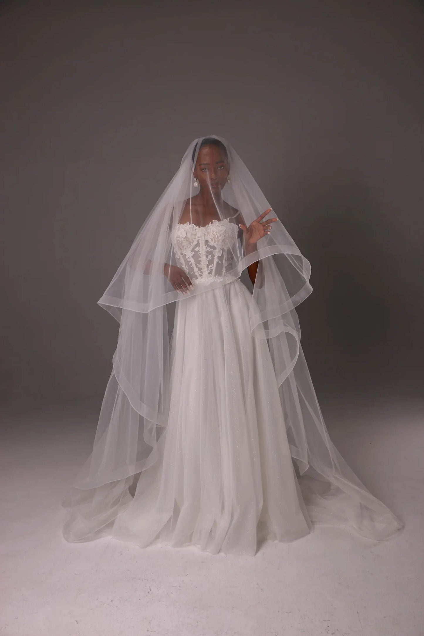 Crinoline Edge Veil with Blusher