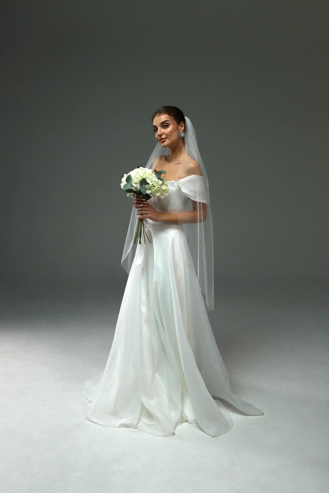 Soft Single-Tier Bridal Veil