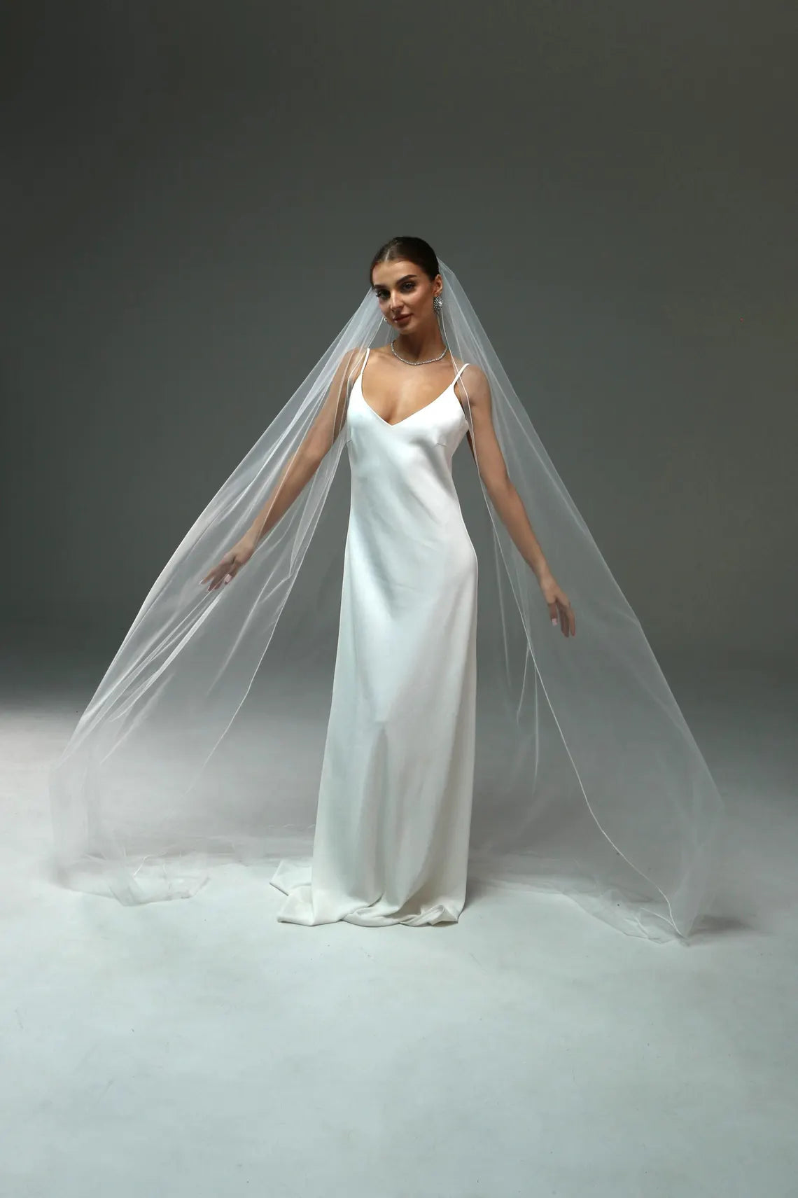 Soft Veil with Pencil Edging