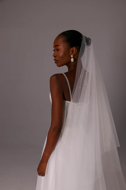 Soft Raw Edge Blusher Veil