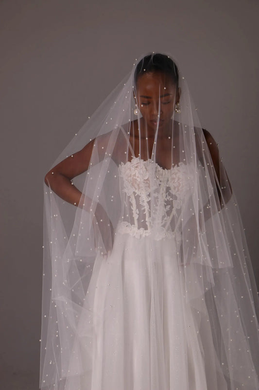 Two-Layer Pearl Veil with Blusher