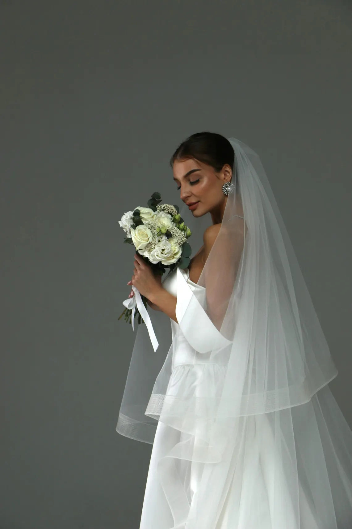 Soft Crinoline Edge Veil with Blusher
