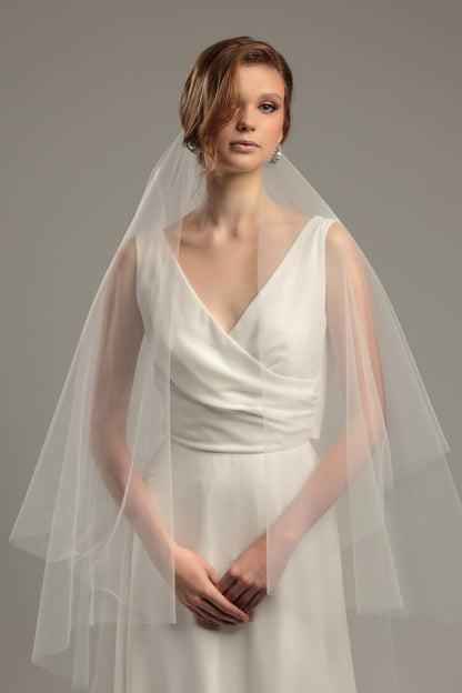 Two-Tier Simple Tulle Veil with Blusher