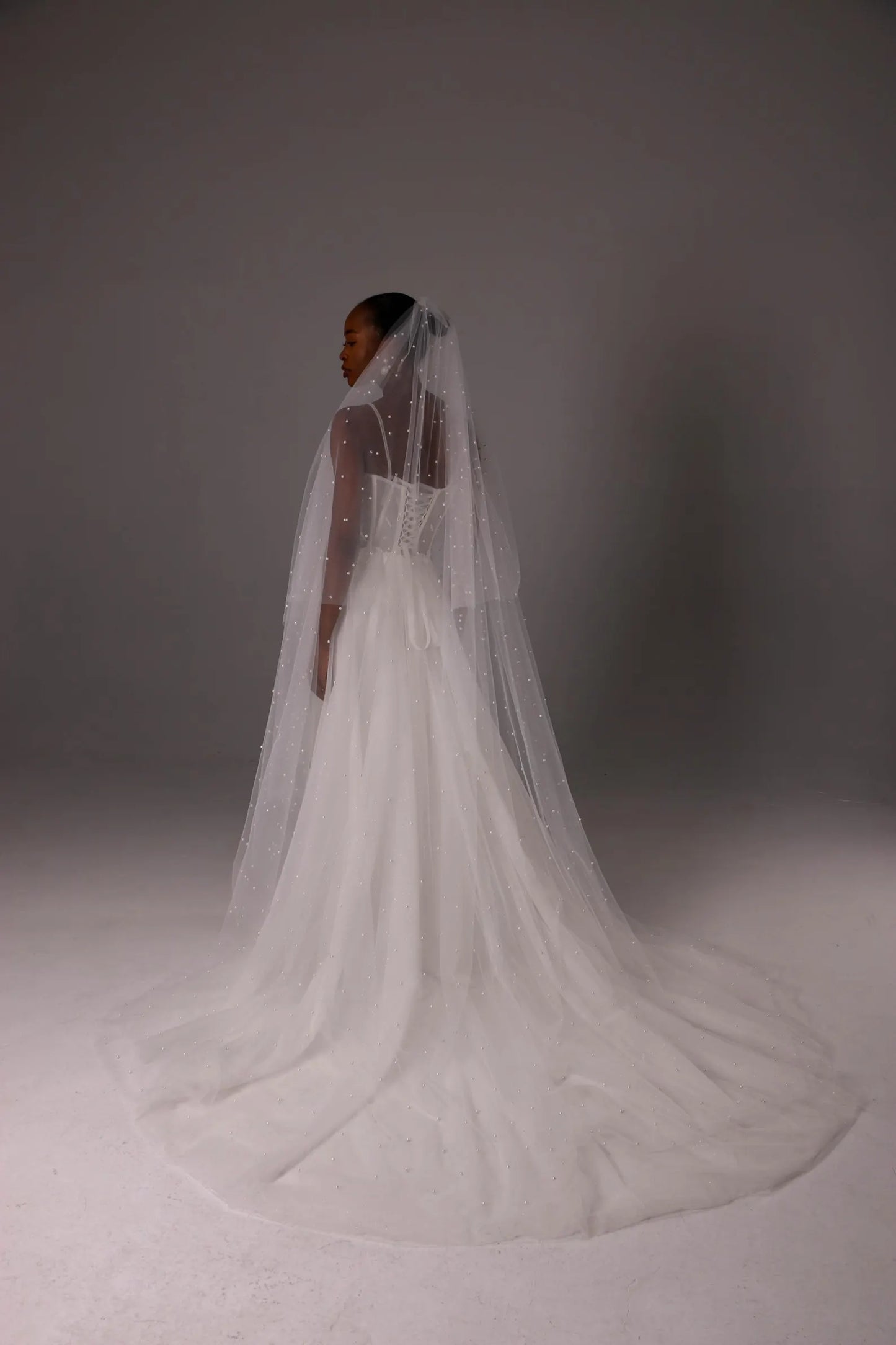 Two-Layer Pearl Veil with Blusher