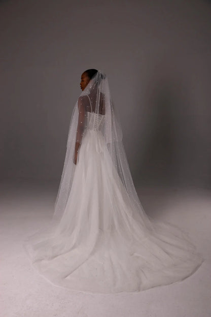 Two-Layer Pearl Veil with Blusher