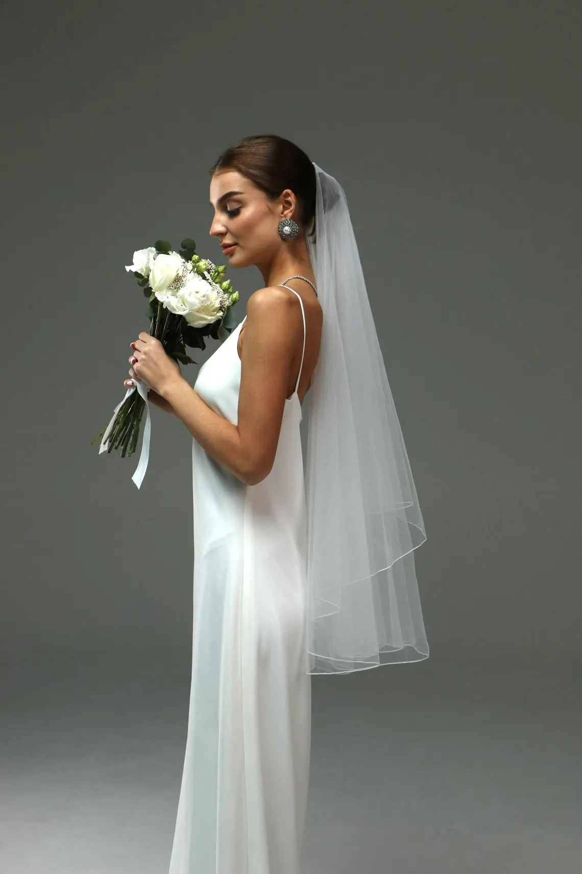 Classic Pencil Edge Veil with Blusher