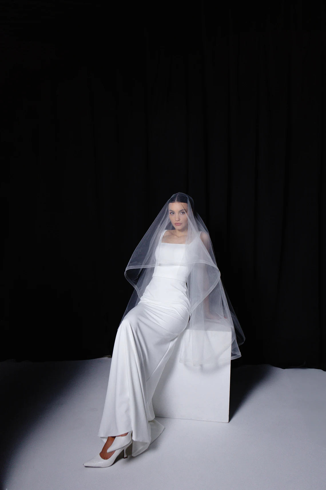 Crinoline Edge Veil with Blusher