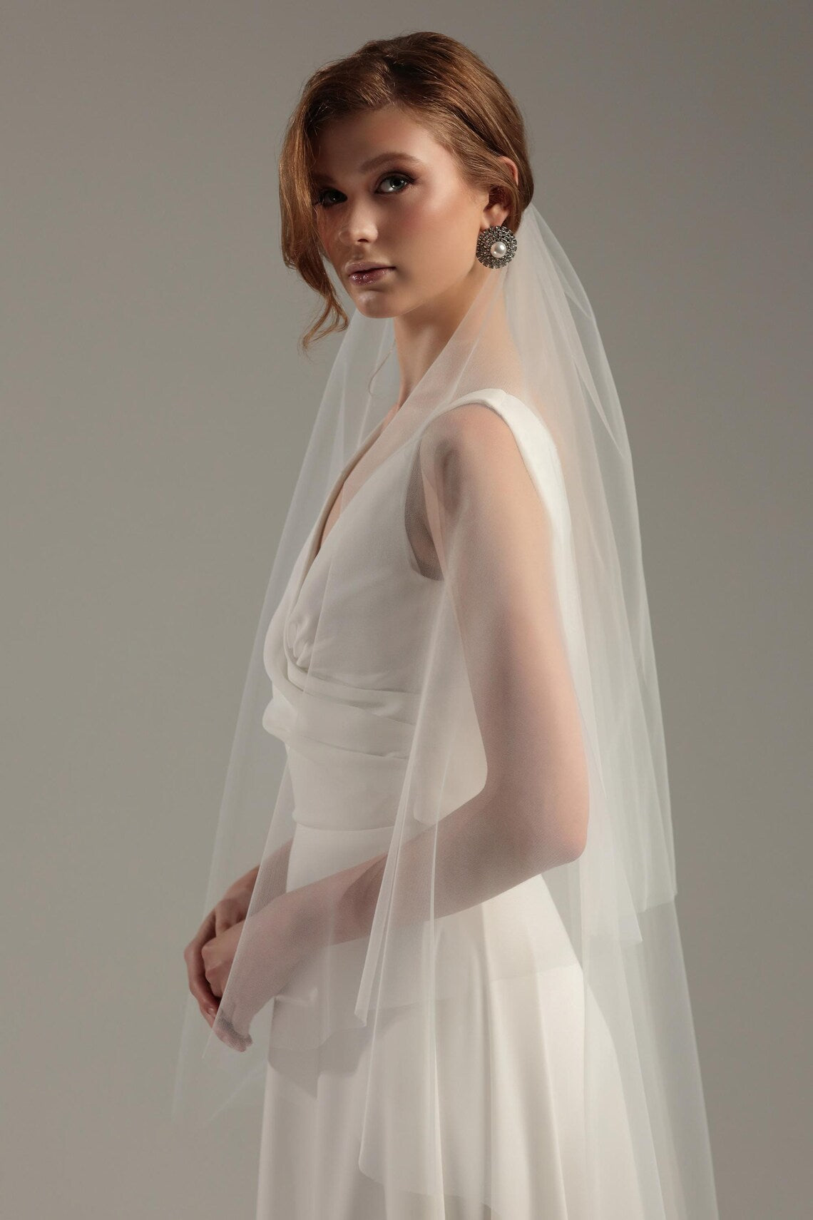 Two-Tier Simple Tulle Veil with Blusher