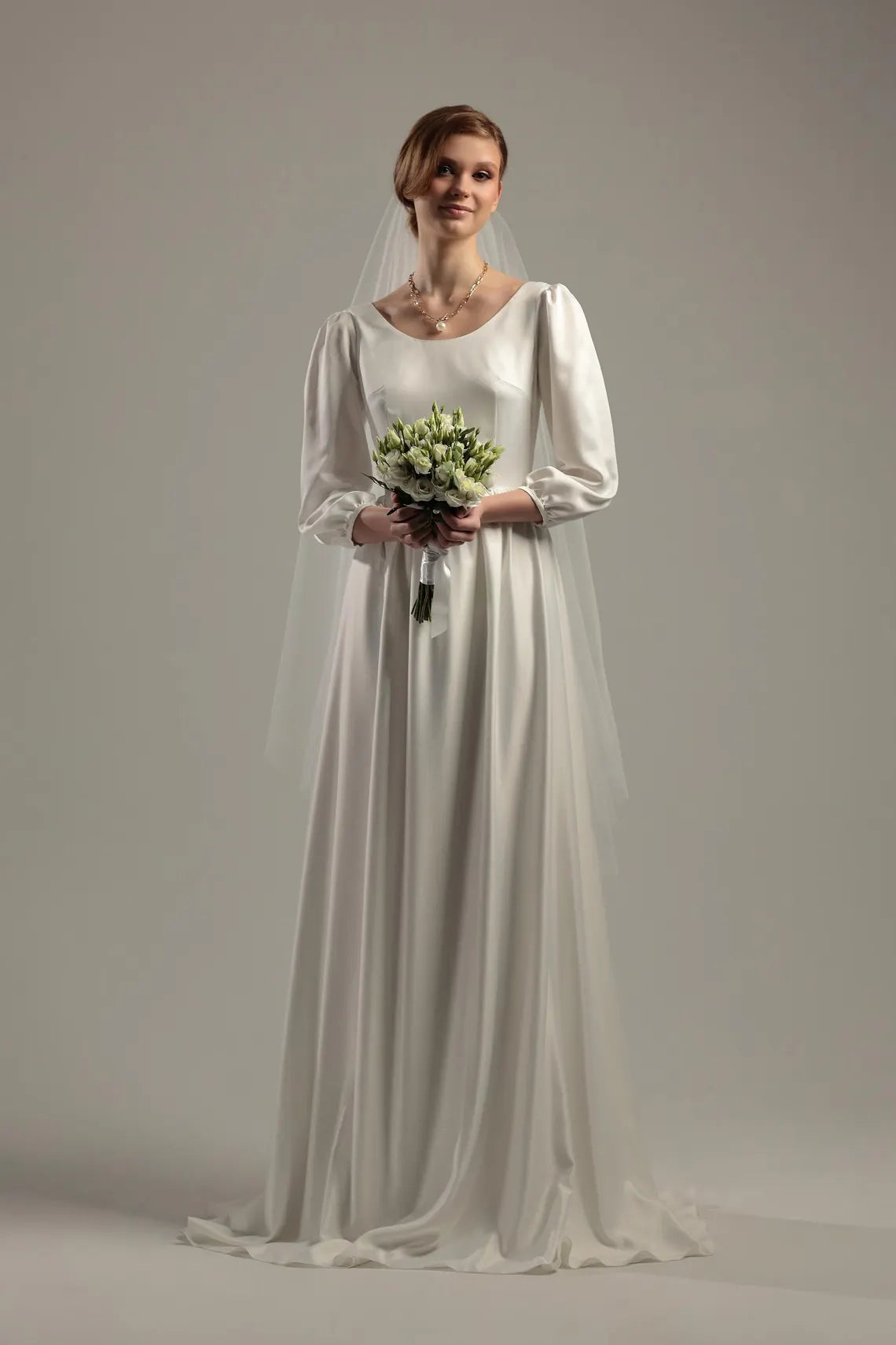 Two-Tier Cut Edge Veil with Blusher