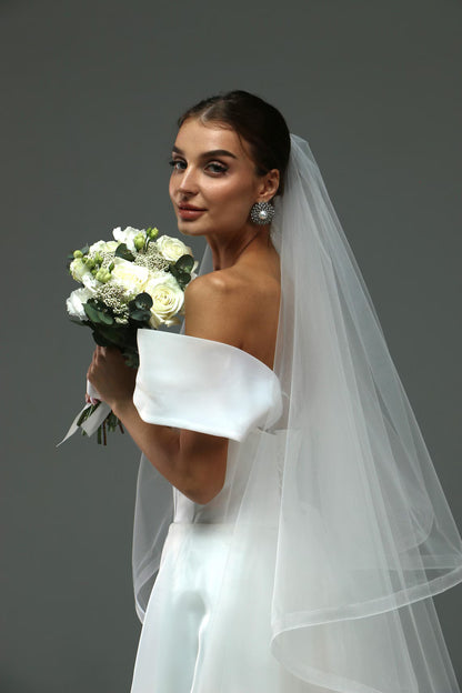 Two-Tier Horsehair Trim Veil with Blusher