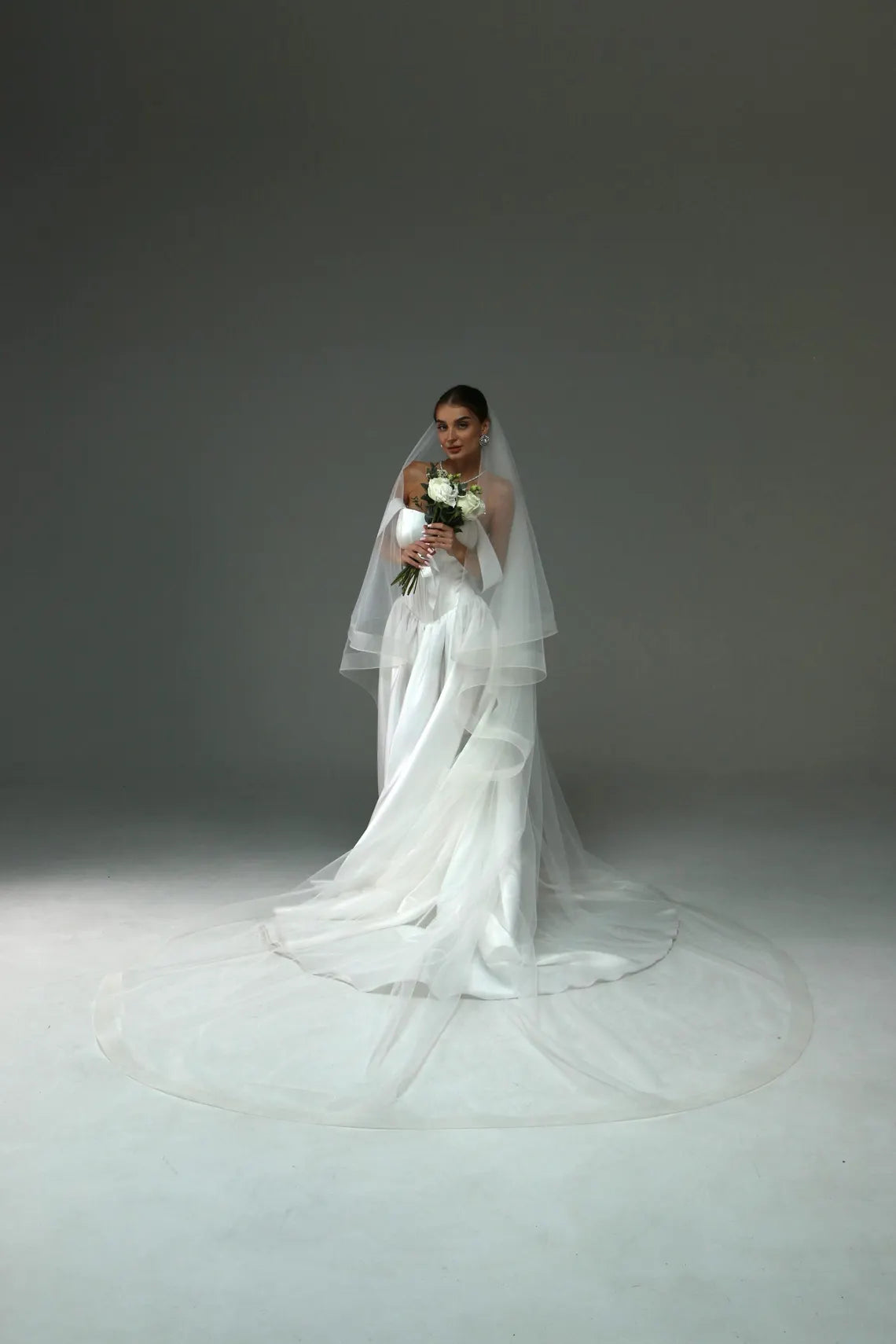 Soft Crinoline Edge Veil with Blusher