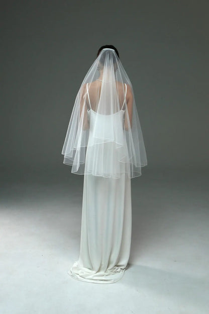 Classic Pencil Edge Veil with Blusher
