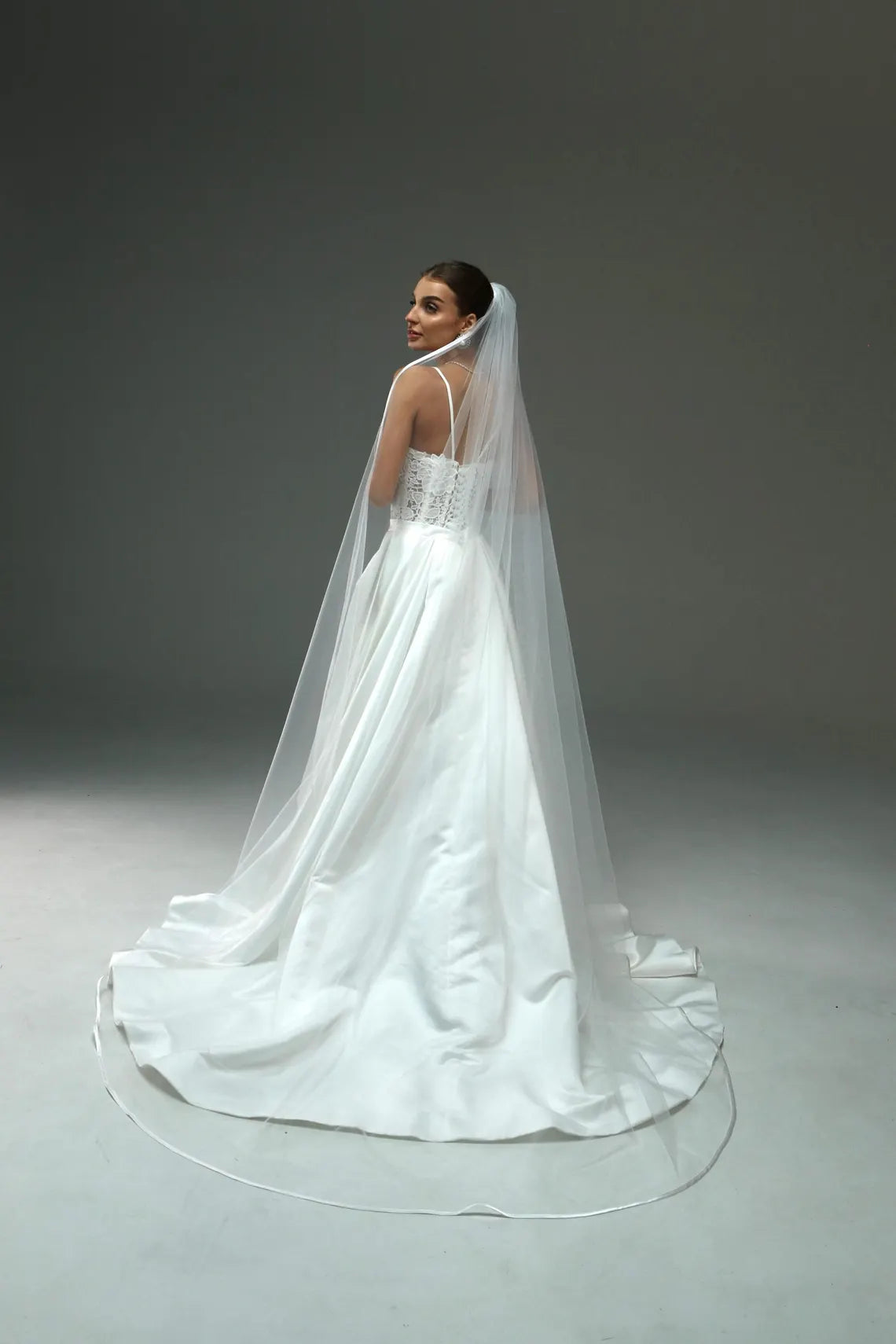 Elegant Satin Edge Wedding Veil