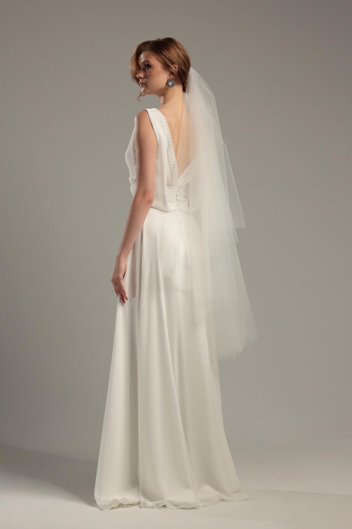 Two-Tier Simple Tulle Veil with Blusher