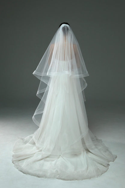 Soft Horsehair Trim Veil with Blusher